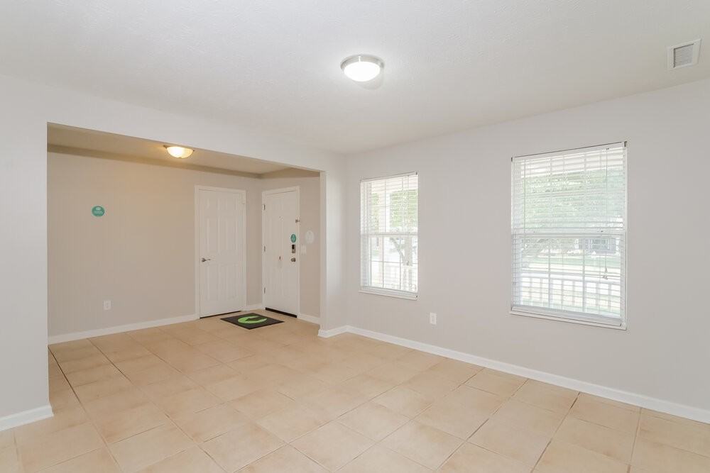 10812 Middlebrook Ln - Photo 7 of 20