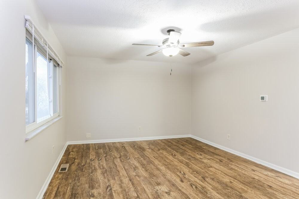 3944 Ivorton Rd E - Photo 5 of 17