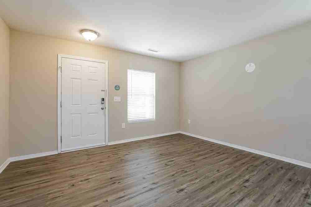 40 Norwich Dr - Photo 7 of 17