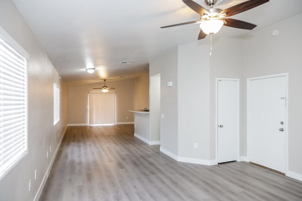 5285 Mineral Lake Dr - Photo 3 of 16