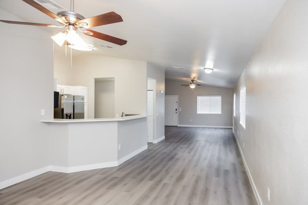 5285 Mineral Lake Dr - Photo 5 of 16