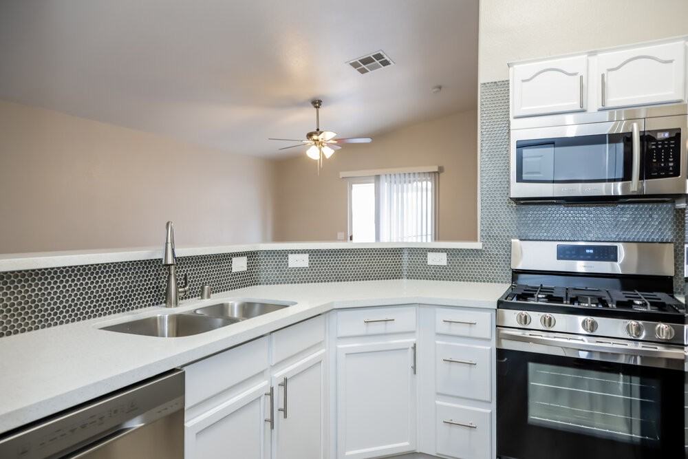 5285 Mineral Lake Dr - Photo 6 of 16