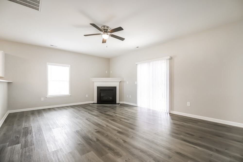 1308 Hosmer Ct - Photo 5 of 20
