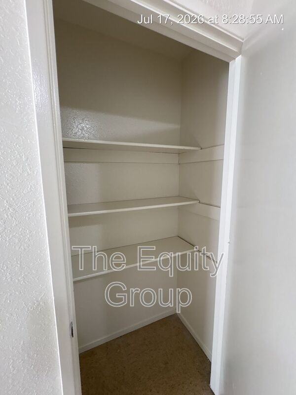 1577 E Cross Ave - Photo 5 of 14