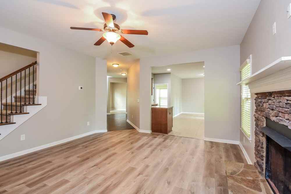 114 Valdosta Ave - Photo 5 of 17