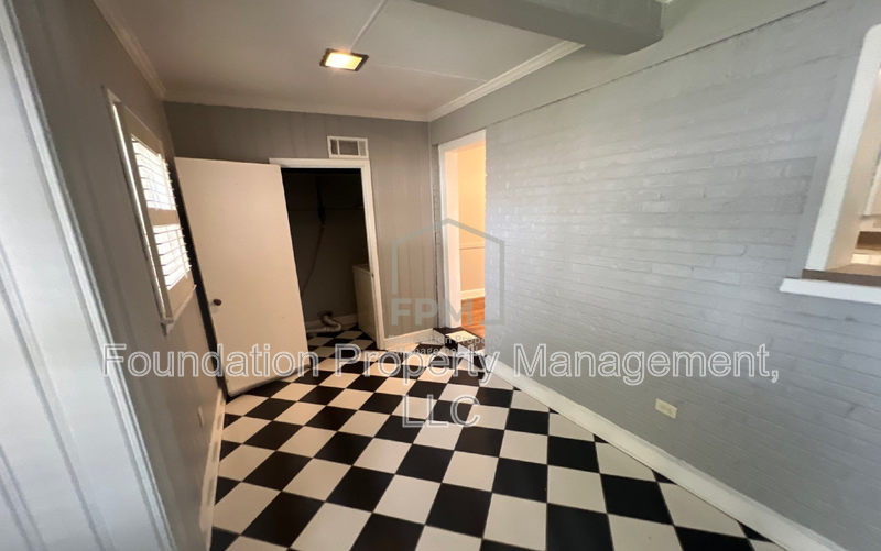 252 E Edwin Cir - Photo 7 of 23
