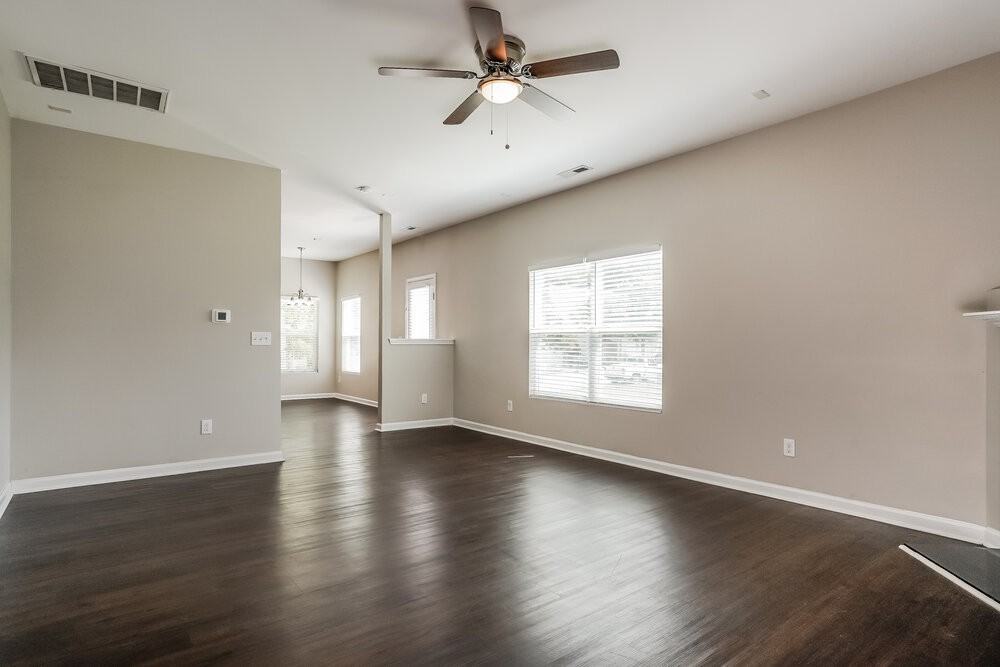 3701 Amistad Ln - Photo 5 of 17