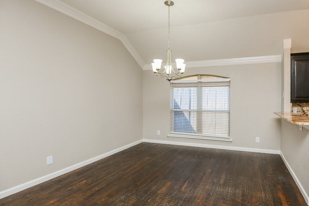 5900 Ravenya St - Photo 5 of 16