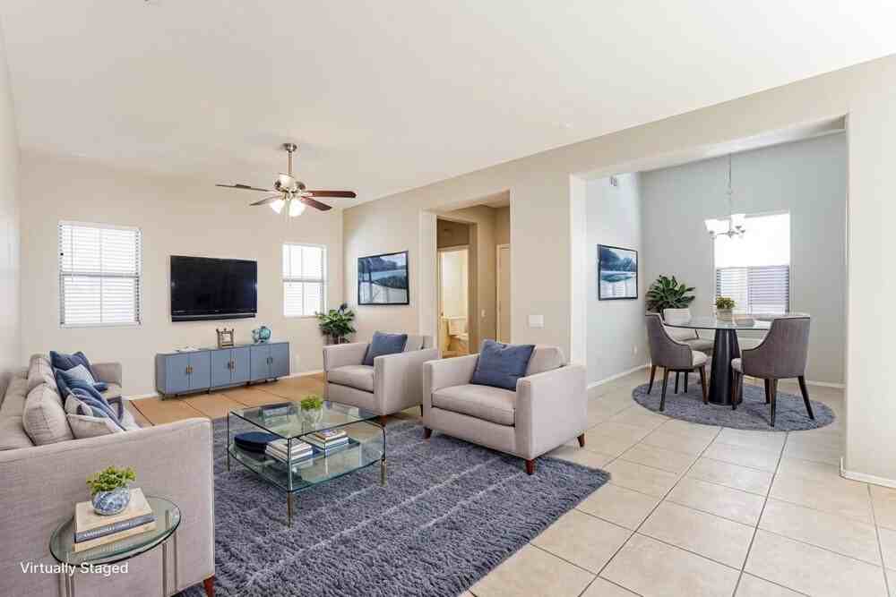 8423 W Vernon Ave #113 - Photo 4 of 20