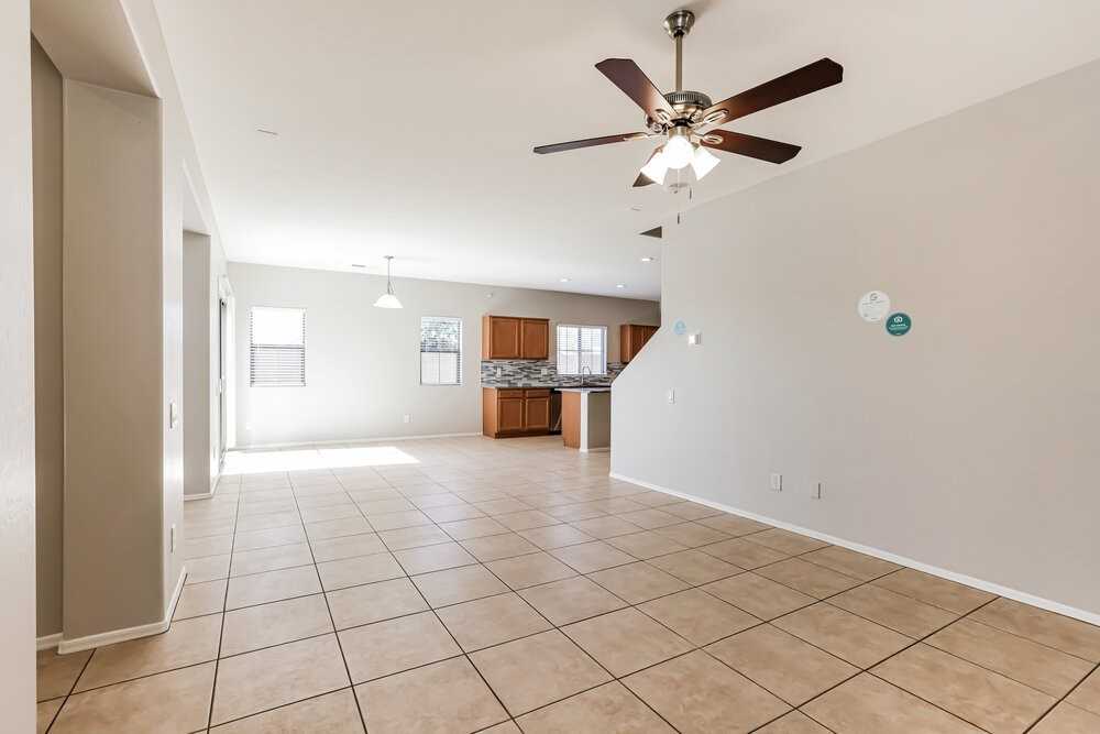 8423 W Vernon Ave #113 - Photo 6 of 20