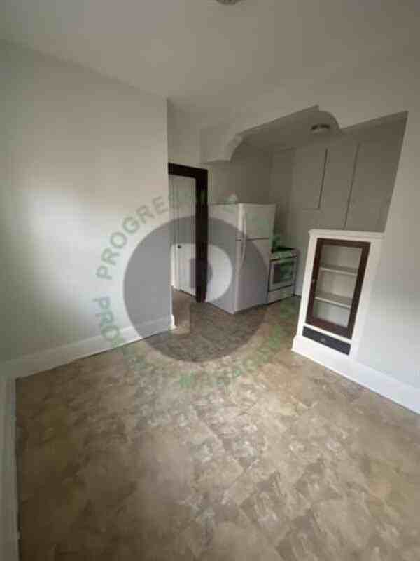 1442 W 101st St - Photo 4 of 14