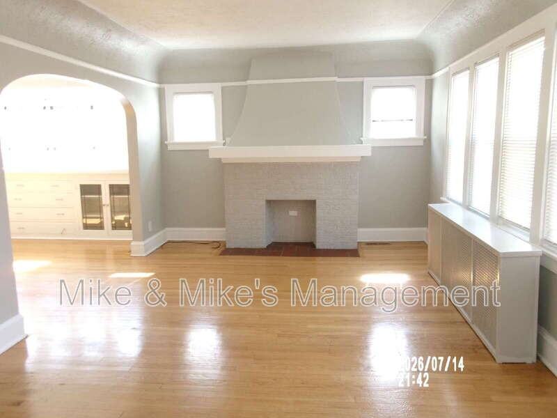 6424 W Chambers St - Photo 5 of 30