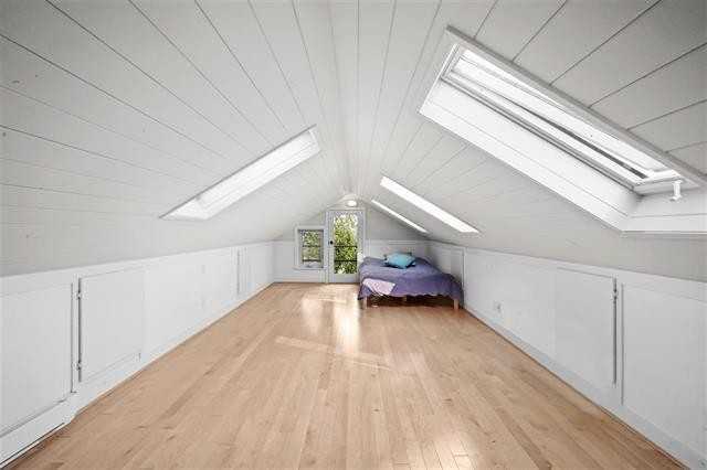 4390 Locarno Crescent #Room - Photo 4 of 14