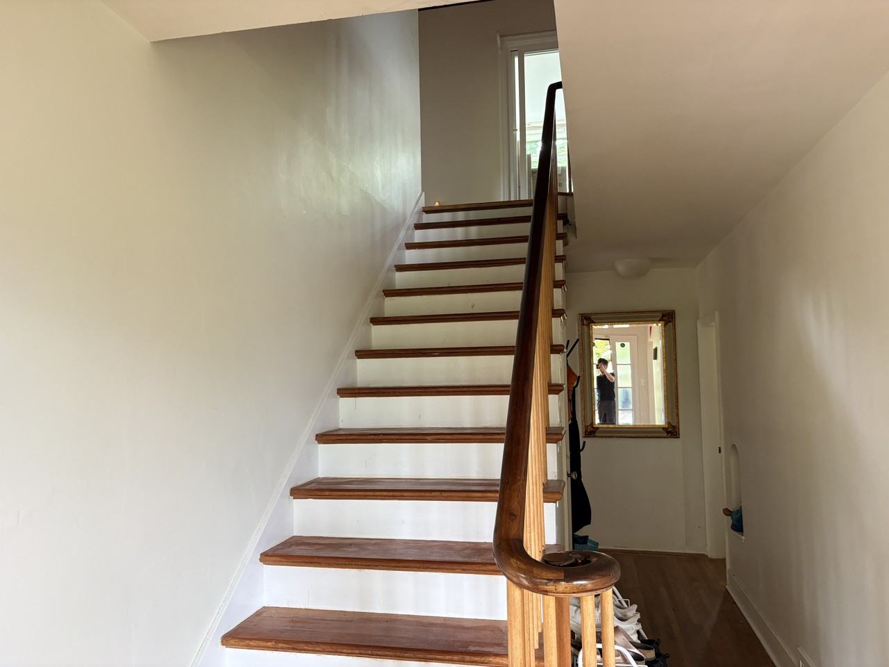 4390 Locarno Crescent #Room - Photo 7 of 14