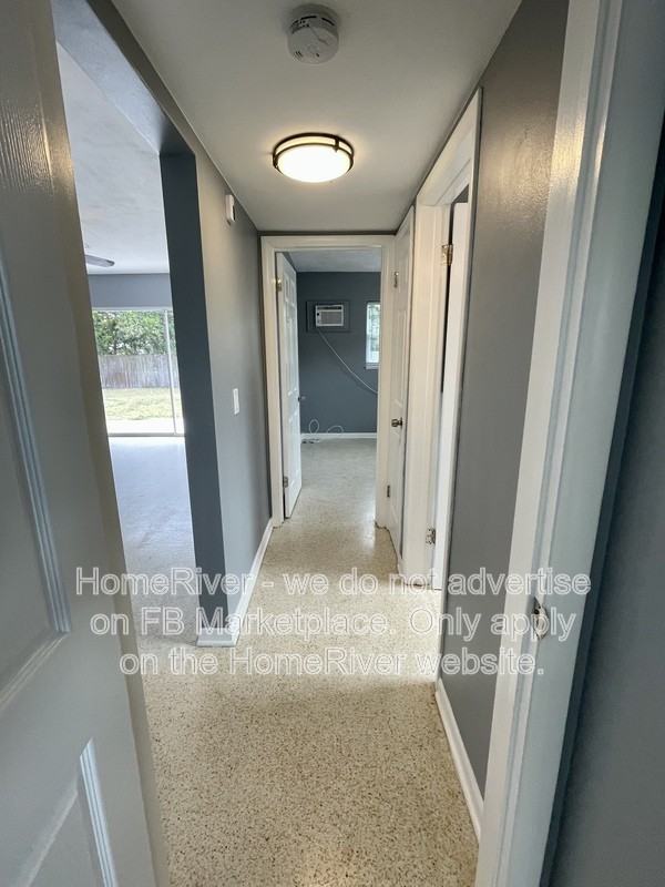 211 S Fernwood Ave - Photo 7 of 19