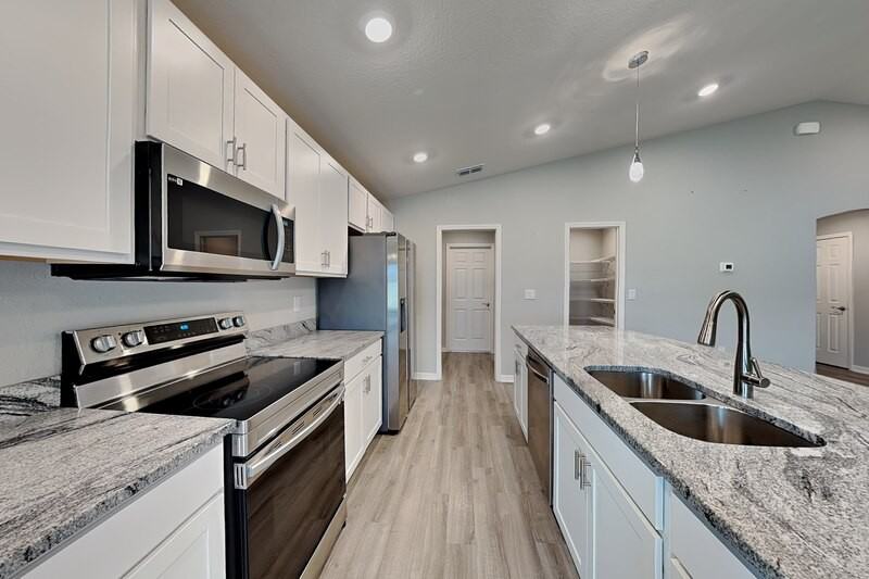 12239 Cypress Branch St - Photo 4 of 21