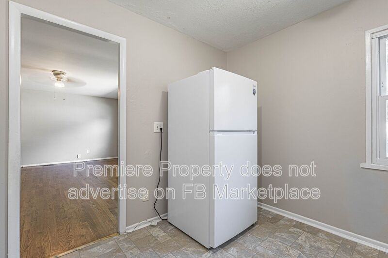 1515 N Pearl St - Photo 5 of 10
