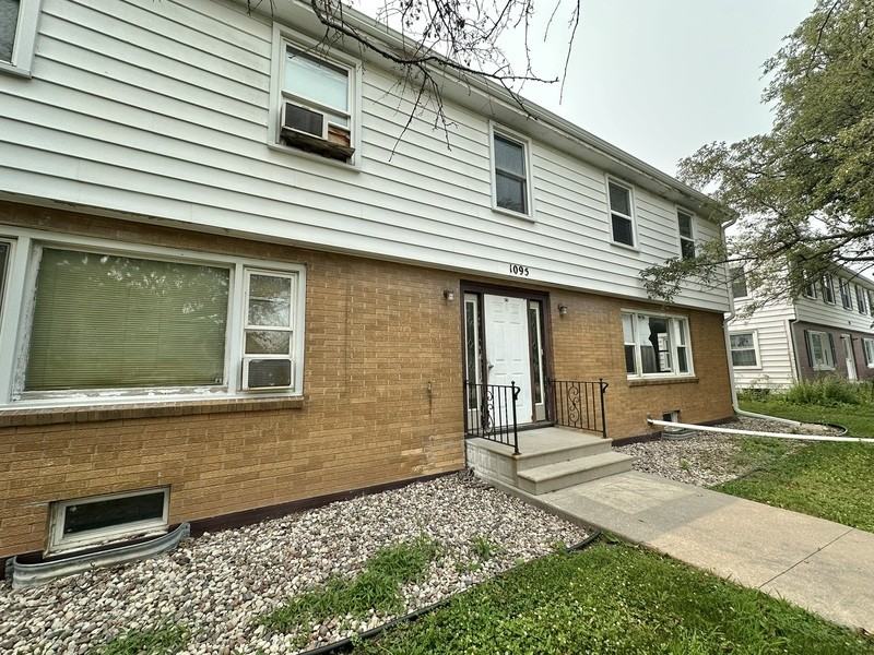 1095 Gillingham Rd - Photo 2 of 22