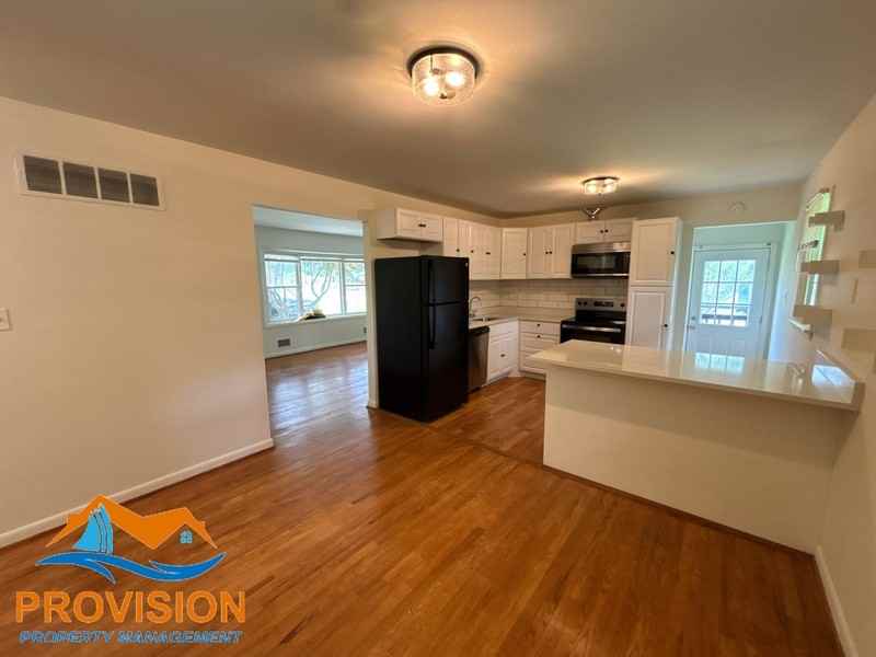 20 Washington Dr - Photo 5 of 28