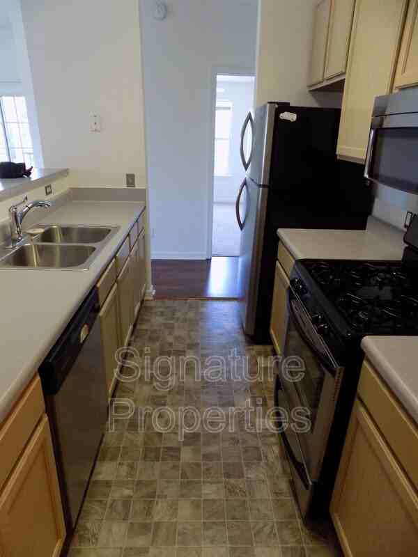 801 Brassie Ln #J - Photo 3 of 9
