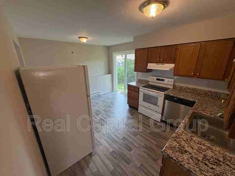 422 Spring St #FL1 - Photo 7 of 21