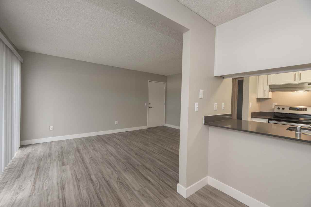 The Everette - Photo 3 of 15