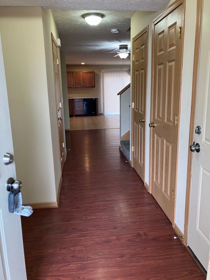 1046 Laurel Tree Ct - Photo 2 of 20