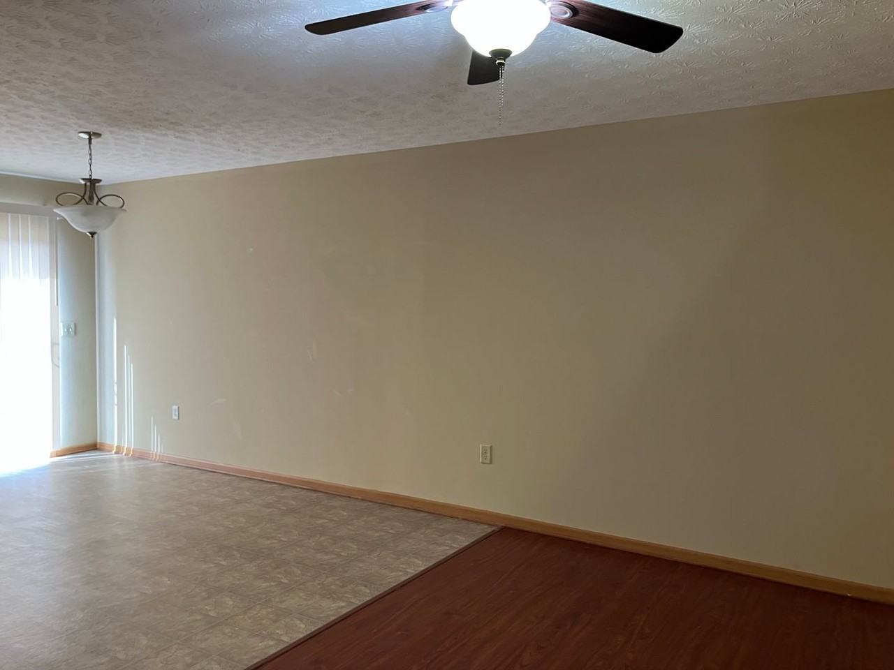 1046 Laurel Tree Ct - Photo 4 of 20