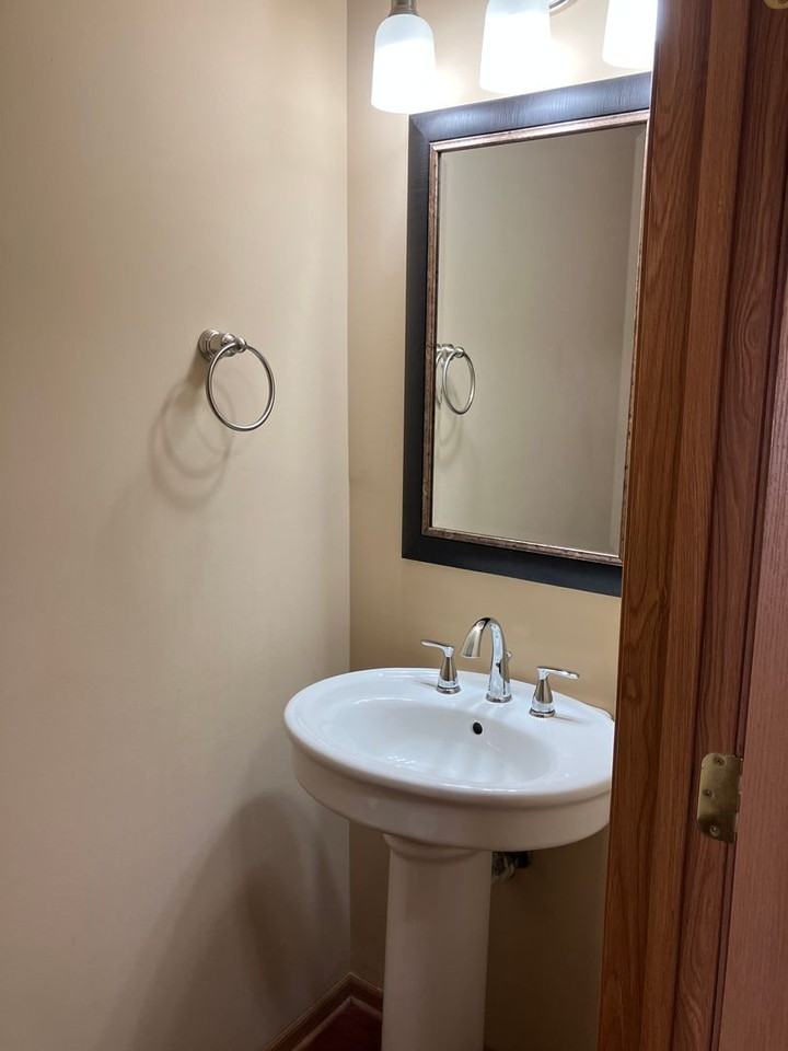 1046 Laurel Tree Ct - Photo 6 of 20