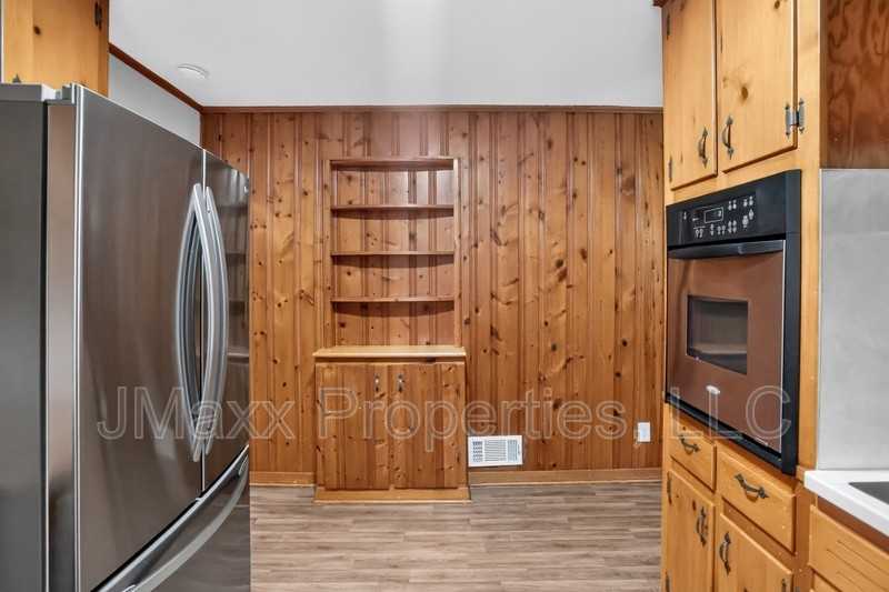 13795 Birmingham Hwy - Photo 4 of 15