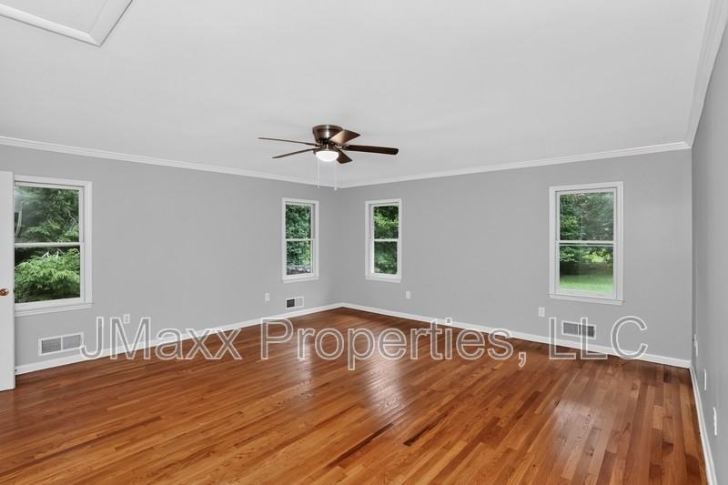 13795 Birmingham Hwy - Photo 6 of 15