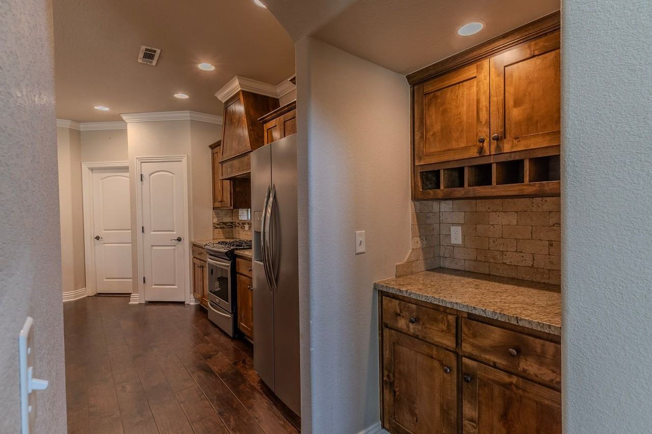 537 N Salem Rd - Photo 7 of 35