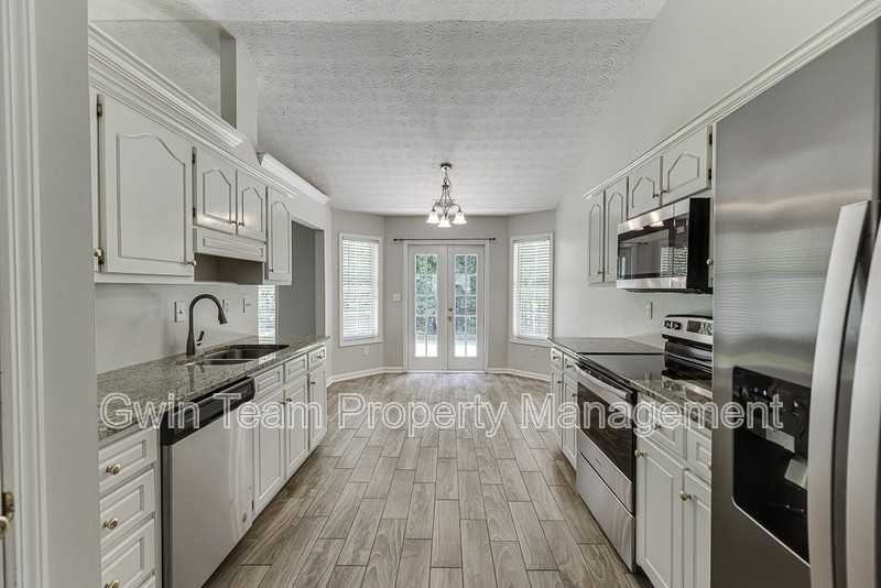 3535 Duncan Bridge Dr - Photo 7 of 43