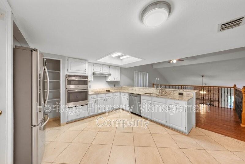 13906 N Hills Village Dr - Photo 7 of 28