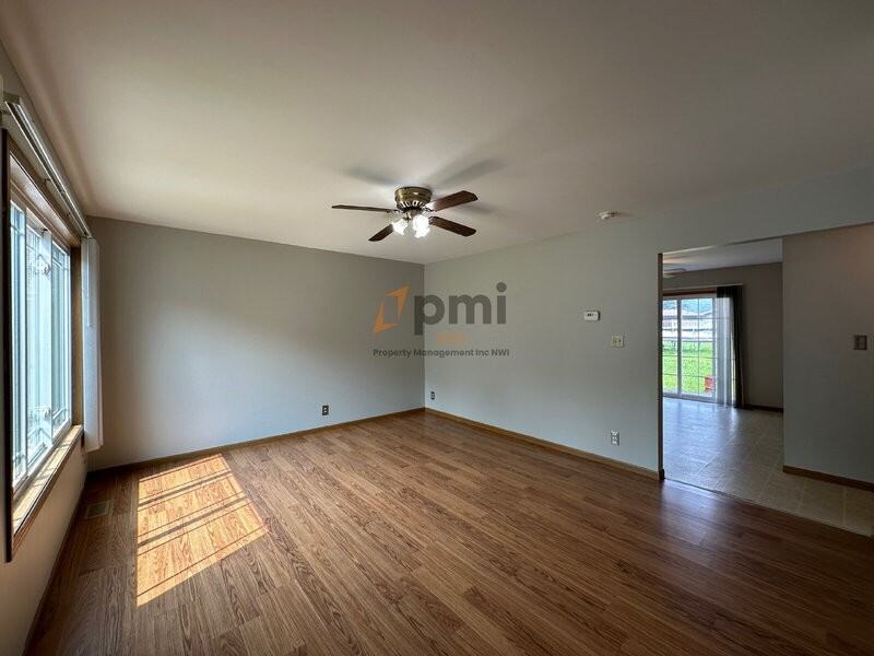 395 Plymouth Rd #C - Photo 3 of 19