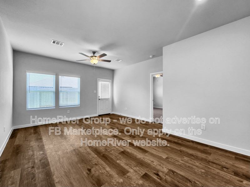 11889 Whirlaway Dr - Photo 2 of 20