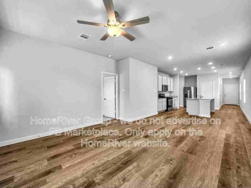 11889 Whirlaway Dr - Photo 3 of 20