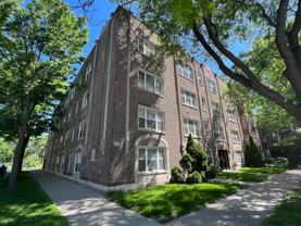 Well-Maintained West Rogers Park Apartments With Two Baths - Photo 1 of 1
