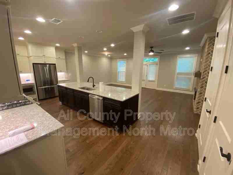 11929 Ashcroft Bnd - Photo 4 of 13