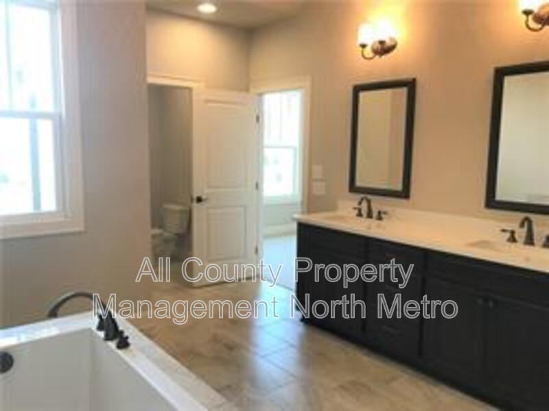 11929 Ashcroft Bnd - Photo 6 of 13