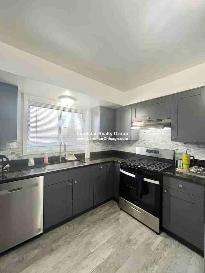 1306 Carol Street #2B