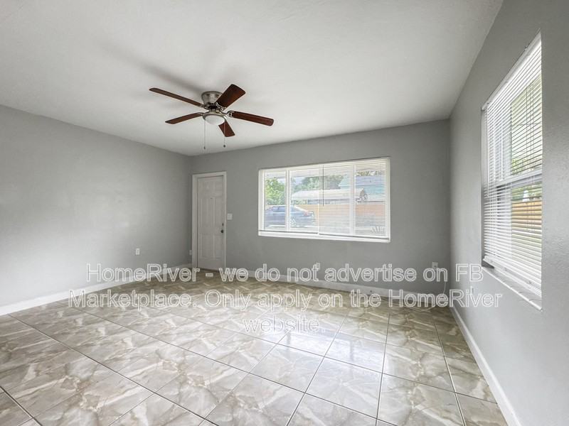 5809 Michigan Ave - Photo 5 of 25