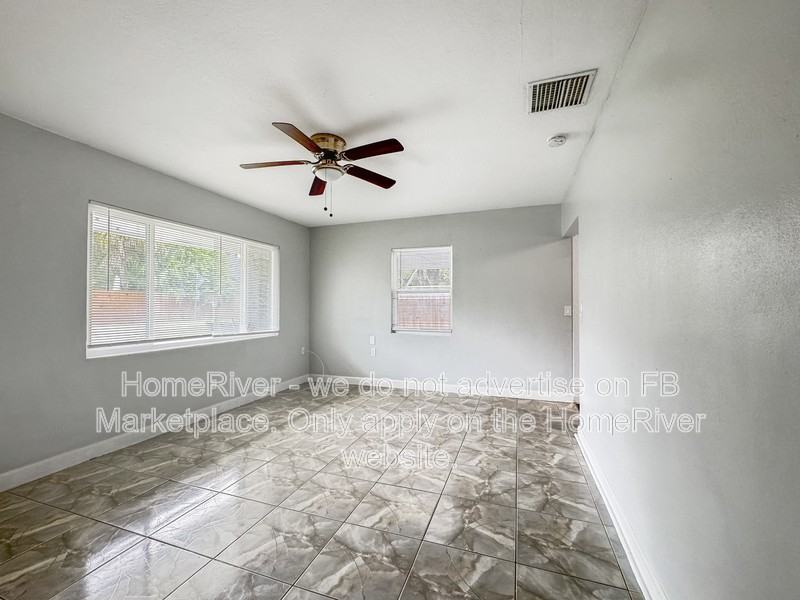 5809 Michigan Ave - Photo 7 of 25