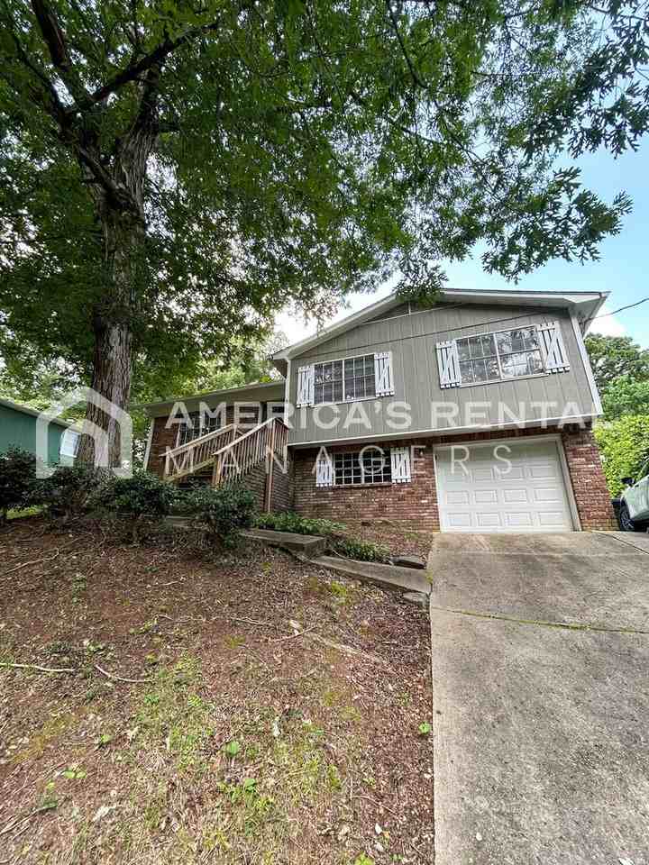 5433 Faucett Rd - Photo 3 of 32