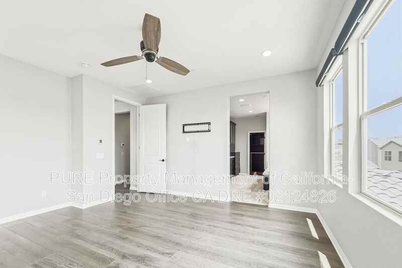 1046 Camino Levante - Photo 7 of 18