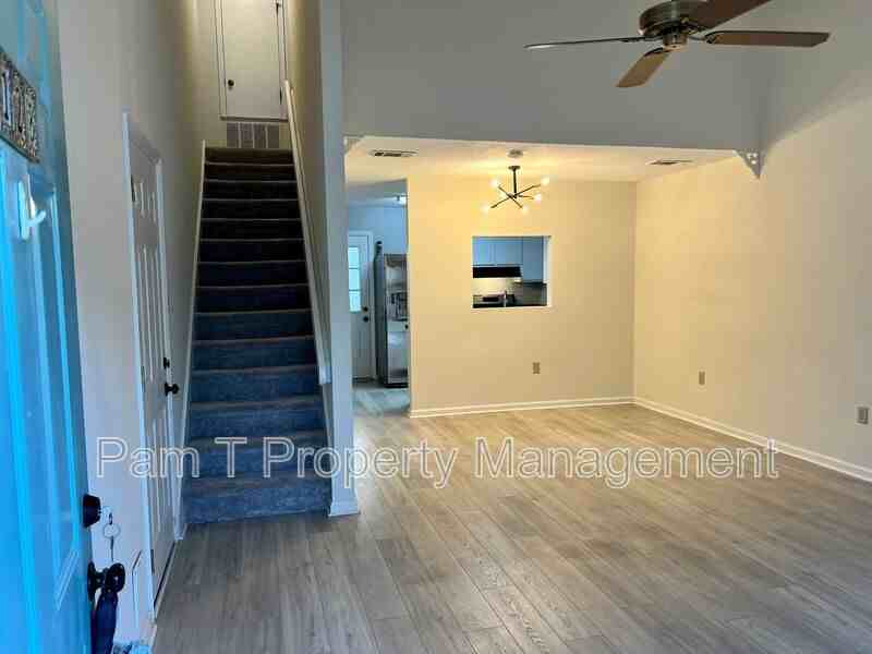 128 Fox Chase Rd - Photo 3 of 16