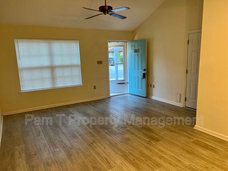128 Fox Chase Rd - Photo 5 of 16
