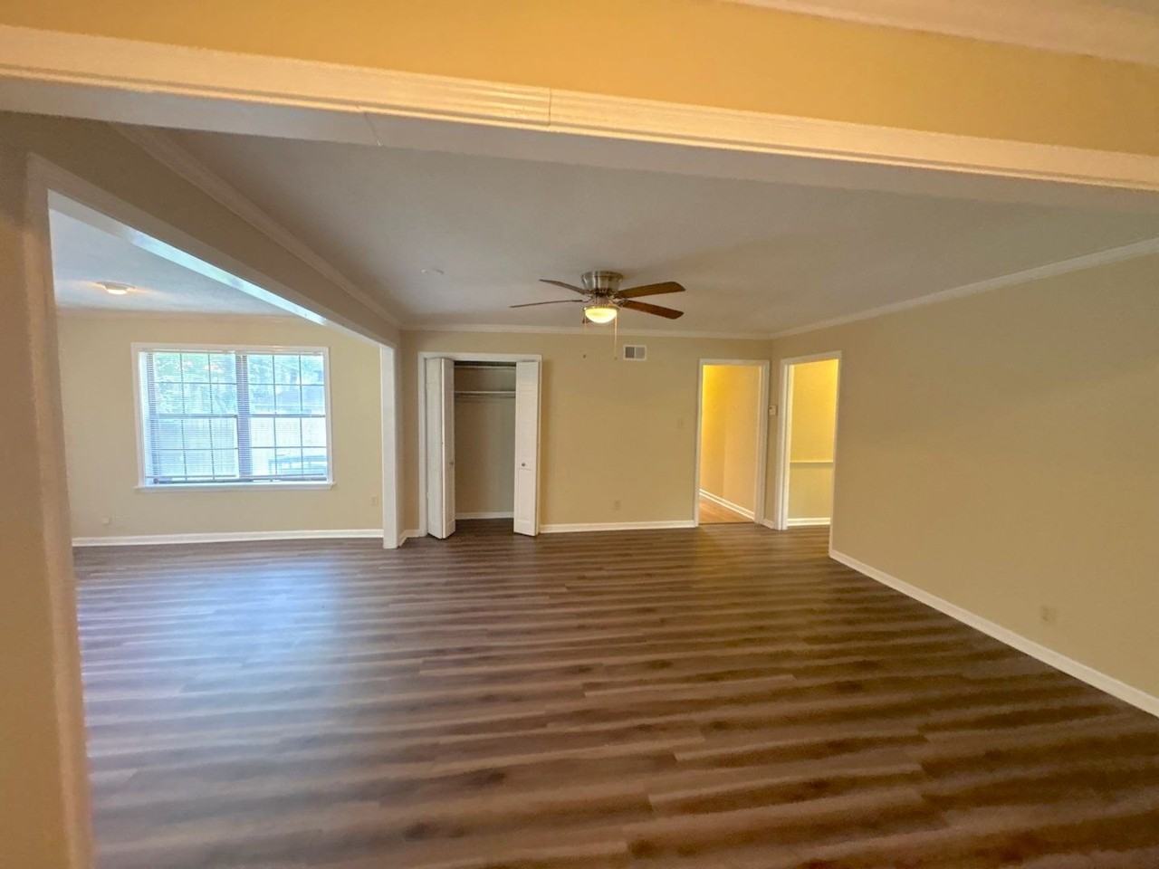 5099 Oak Meadow Ave - Photo 6 of 18