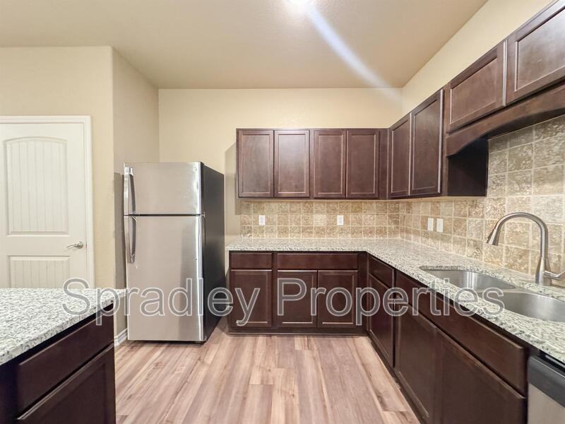 1265 Jasmine Dr Unit B - Photo 5 of 15