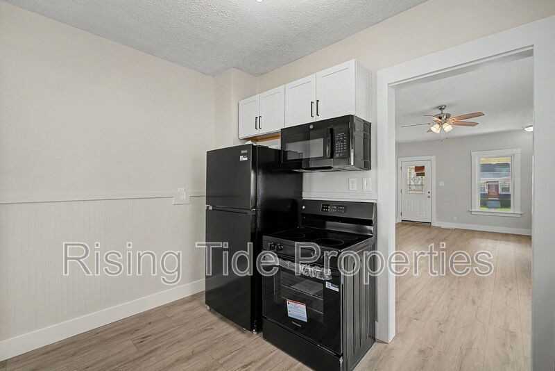 2929 Wayland Ave - Photo 7 of 24